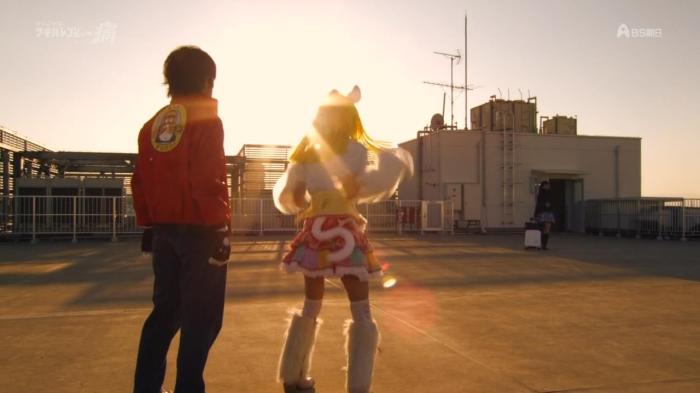 [Over-Time] Unofficial Sentai Akibaranger 2 - 01 [14C6034E].mkv_snapshot_21.22_[2013.04.12_19.34.31]