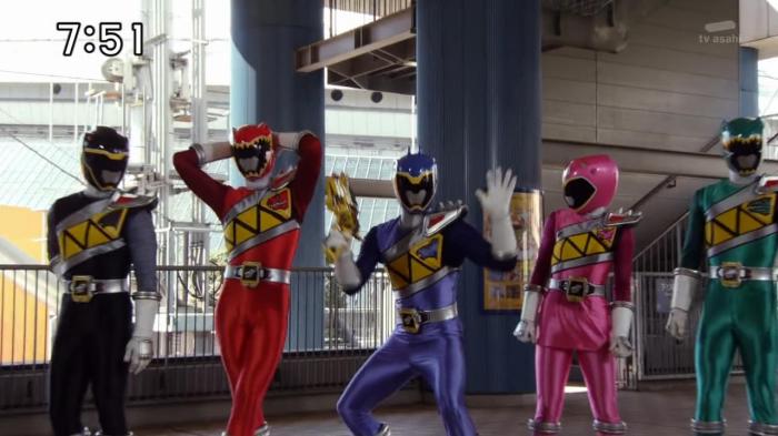 [Over-Time] Voltasaur Team Kyoryuger - 08 [858875EC].mkv_snapshot_18.46_[2013.04.09_19.18.29]