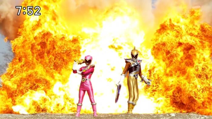 [Over-Time] Voltasaur Team Kyoryuger - 11 [B546B184].mkv_snapshot_19.06_[2013.04.30_11.03.53]