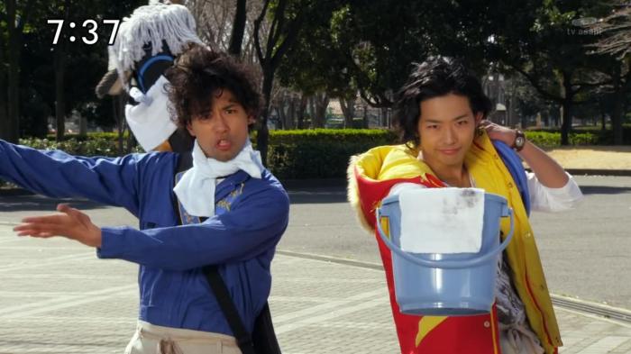 [Over-Time] Voltasaur Team Kyoryuger - 13 [04F25A06].mkv_snapshot_06.10_[2013.05.14_21.18.35]