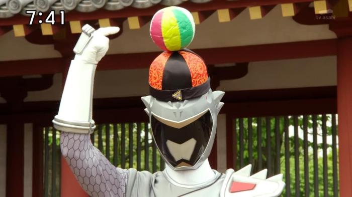 [Over-Time] Voltasaur Team Kyoryuger - 17 [23A56745].mkv_snapshot_09.34_[2013.06.11_21.20.35]