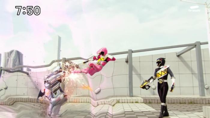 [Over-Time] Voltasaur Team Kyoryuger - 26 [8BEA424B].mkv_snapshot_18.07_[2013.08.21_16.44.16]