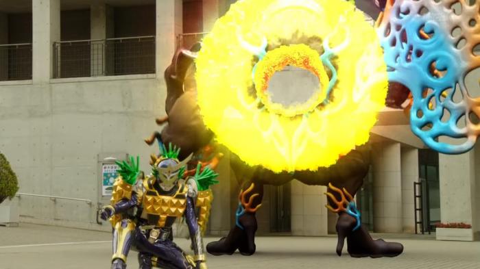 [Aesir]Kamen_Rider_Gaim_-_02HD[62C14BE1].mkv_snapshot_21.18_[2013.10.18_14.22.57]