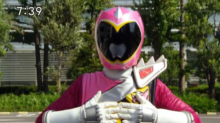 [Over-Time] Voltasaur Team Kyoryuger - 37 [488E0ECC].mkv_snapshot_08.31_[2013.11.23_01.10.35]