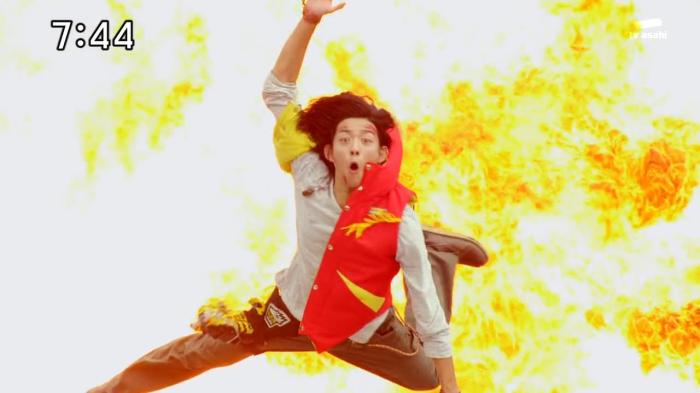 [Over-Time] Voltasaur Team Kyoryuger - 39 [420183BE].mkv_snapshot_11.31_[2013.12.06_00.26.44]