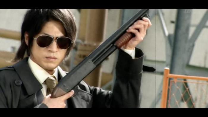 [Over-Time] Voltasaur Team Kyoryuger - 40 [1A31E269].mkv_snapshot_08.30_[2013.12.13_20.49.26]