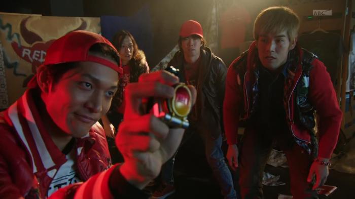 [Aesir]Kamen_Rider_Gaim_-_16HD[E8D94098].mkv_snapshot_14.29_[2014.02.04_00.45.56]