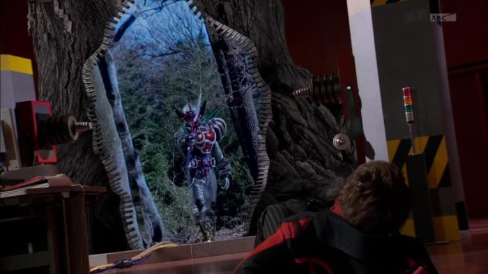 [Aesir]Kamen_Rider_Gaim_-_19HD[F1800CE8].mkv_snapshot_20.39_[2014.02.27_00.14.10]