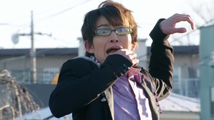 [Aesir]Kamen_Rider_Gaim_-_25HD[1192CB96].mkv_snapshot_03.17_[2014.04.17_18.37.57]