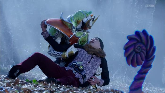 [Aesir]Kamen_Rider_Gaim_-_27HD[E9427B43].mkv_snapshot_18.37_[2014.04.29_22.47.54]