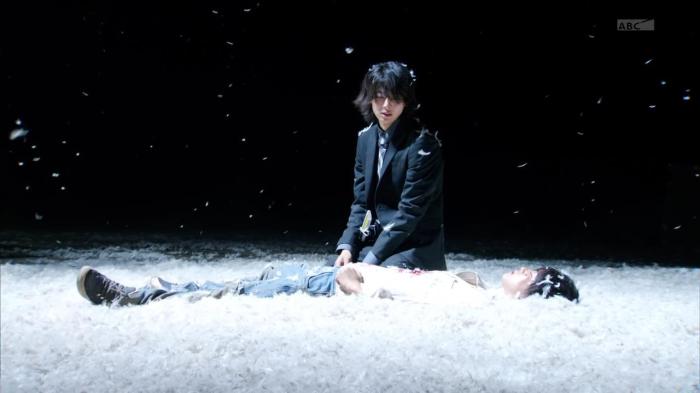 [Aesir]Kamen_Rider_Gaim_-_43HD[1D473C9D].mkv_snapshot_06.29_[2014.09.04_01.08.08]