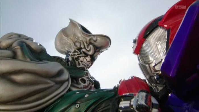 [Over-Time] Kamen Rider Drive - 05 [9E1D9999].mkv_snapshot_22.15_[2014.11.13_00.08.24]