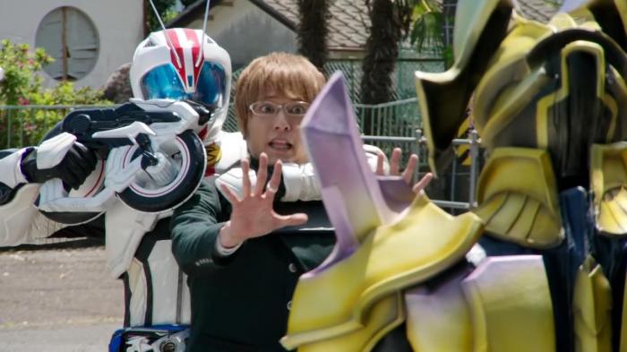 [Over-Time] Kamen Rider Drive - 33 [F5BBDF1C].mkv_snapshot_07.58_[2015.06.11_21.11.29]