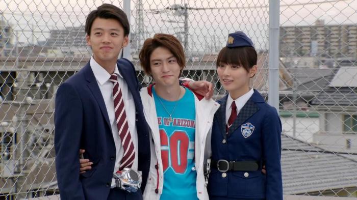 [Over-Time] Kamen Rider Drive - 40 [14651682].mkv_snapshot_20.34_[2015.08.11_21.38.21]