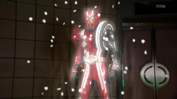 [Over-Time] Kamen Rider Drive - 46 [B417BB71].mkv_snapshot_22.32_[2015.09.18_21.44.46]