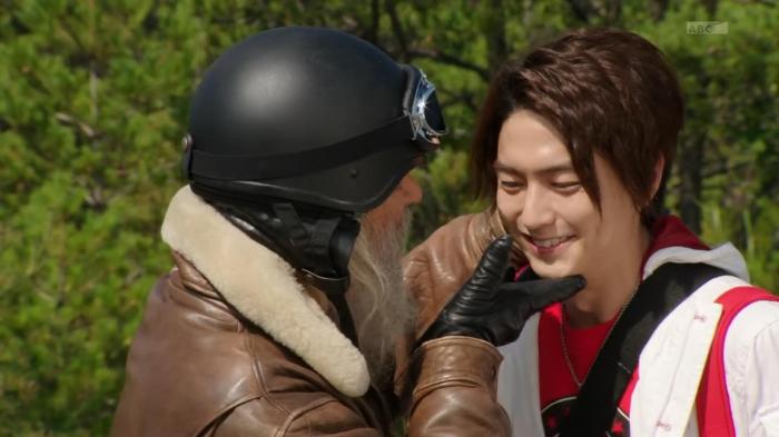 [Over-Time] Kamen Rider Drive - 47 [8ECB02FE].mkv_snapshot_17.47_[2015.09.25_21.03.52]