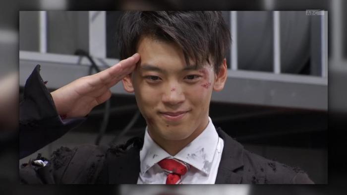 [Over-Time] Kamen Rider Drive - 48 [7C288E77].mkv_snapshot_22.10_[2015.10.02_18.39.49]