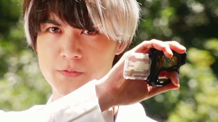 excite-subs-kamen-rider-ex-aid-03-hd-81b0974f-mkv_snapshot_05-08_2016-10-21_16-20-15