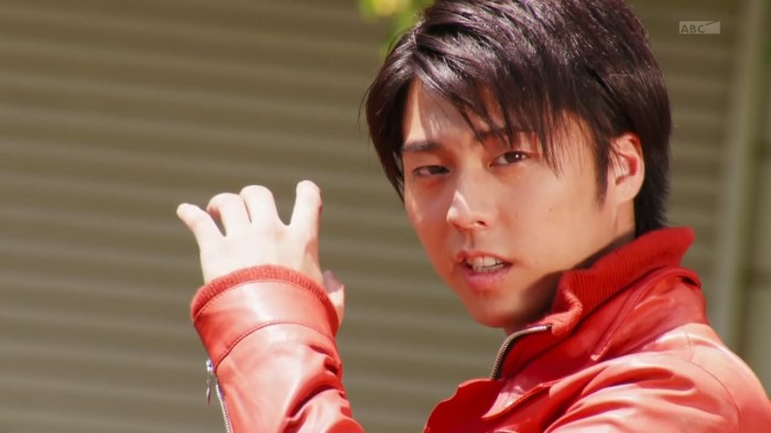 excite-subs-kamen-rider-ex-aid-04-hd-7c72d7e0-mkv_snapshot_07-49_2016-11-07_18-34-39