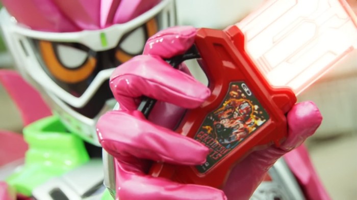 excite-subs-kamen-rider-ex-aid-05-hd-v2-e448712b-mkv_snapshot_20-01_2016-11-07_18-41-09